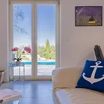 Shana Villa *