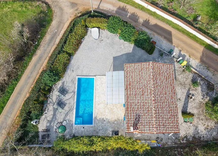 Shana Villa